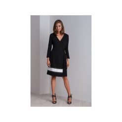 Elegancka koktajlowa czarna sukienka CALA. Czarne sukienki asymetryczne marki Duhla agnieszka barańska, s, z poliesteru, eleganckie, z asymetrycznym kołnierzem, midi. Za 340,00 zł.