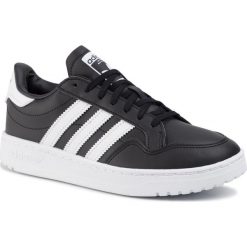 Buty adidas - Team Court J EF6810 Cblack/Ftwwht/Cblack. Czarne półbuty dziewczęce Adidas, na sznurówki. W wyprzedaży za 179,00 zł.