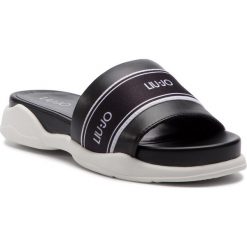 Klapki LIU JO - Star 04 B19045 TX041 Black 22222. Czarne klapki damskie Liu Jo, bez wzorów, ze skóry ekologicznej, bez obcasa. W wyprzedaży za 279,00 zł.
