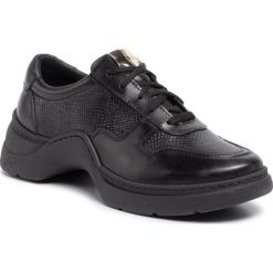 Sneakersy NESSI - 19003 Czarny Rio. Czarne półbuty damskie Nessi, ze skóry. W wyprzedaży za 219,00 zł.