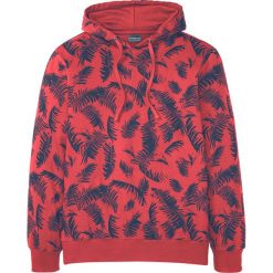 Bluza z kapturem bonprix koralowy z nadrukiem. Czerwone bluzy męskie bonprix, s, z nadrukiem, z kapturem, bez rękawów, z kapturem. Za 84,99 zł.