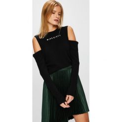 Miss Sixty - Sweter. Szare swetry klasyczne damskie marki Miss Sixty, m, z dzianiny, z okrągłym kołnierzem. Za 429,90 zł.