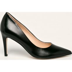 Solo Femme - Szpilki skórzane. Czarne szpilki Solo Femme, bez wzorów, ze skóry, bez obcasa, na obcasie, bez zapięcia. Za 339,90 zł.