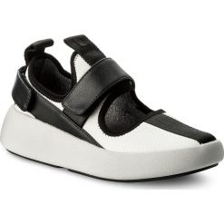 Półbuty UNITED NUDE - Bo Mj 1029169115 White/Black. Czarne półbuty damskie United Nude, na co dzień, bez wzorów, ze skóry ekologicznej, bez obcasa, na płaskiej podeszwie, bez zapięcia. W wyprzedaży za 339,00 zł.