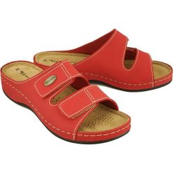 TAMARIS 27510-24 500 red, klapki damskie. Czerwone klapki damskie Tamaris, bez wzorów, bez obcasa. Za 139,90 zł.