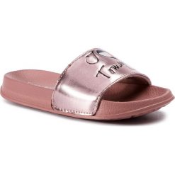 Klapki TOMMY HILFIGER - Pool Slide T3A0-30225-0632341 M Rose Gold 341. Różowe sandały dziewczęce marki TOMMY HILFIGER, ze skóry ekologicznej, bez zapięcia. Za 139,00 zł.