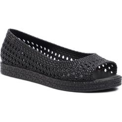 Półbuty MELISSA - Camilla Jason Wu Ad 32685 Black 01003. Czarne półbuty damskie Melissa, bez wzorów, z tworzywa sztucznego, bez obcasa, na płaskiej podeszwie, bez zapięcia. Za 359,00 zł.