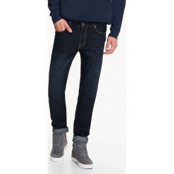 Spodnie męskie jeansowe o dopasowanym kroju. Spodnie męskie Top Secret, na co dzień, na jesień, s, bez wzorów, z jeansu, klasyczne. W wyprzedaży za 69,99 zł.
