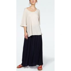 Koszulka "Landway" w kolorze kremowym. Białe koszulki damskie American Vintage, bez wzorów, z bawełny, z okrągłym kołnierzem. W wyprzedaży za 120,95 zł.