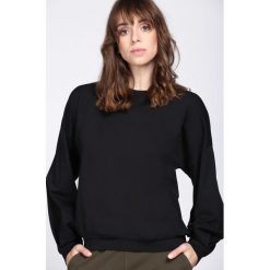 Czarna Bluza Red For Love. Czerwone bluzy damskie marki Born2be, s, bez wzorów, bez rękawów, bez kaptura. Za 69,99 zł.