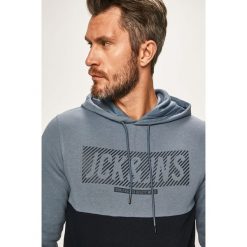 Jack & Jones - Bluza. Czerwone bluzy męskie Jack & Jones, s, z nadrukiem, z bawełny, z kapturem, bez rękawów, z kapturem. W wyprzedaży za 79,90 zł.