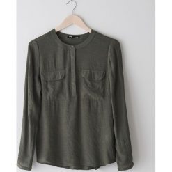 Lekka koszula z kieszeniami - Khaki. Brązowe koszule damskie Sinsay, s, bez wzorów, bez kołnierzyka, bez rękawów. Za 49,99 zł.