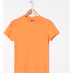T-shirt basic - Pomarańczowy. Pomarańczowe t-shirty damskie House, s, bez wzorów, bez kołnierzyka. W wyprzedaży za 29,99 zł.