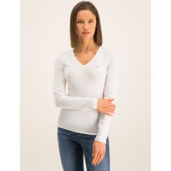 Bluzka Lacoste TF0991. Niebieskie bluzki damskie Lacoste, bez wzorów, z elastanu, bez kołnierzyka, bez rękawów. W wyprzedaży za 209,00 zł.