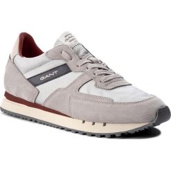 Sneakersy GANT - Duke 16639529 Sleet Gray/Silver G845. Szare sneakersy męskie marki GANT, na co dzień, bez wzorów, ze skóry, bez zapięcia. W wyprzedaży za 239,00 zł.