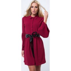 Sukienka rozkloszowana z guzikami bordowa 1586. Czerwone sukienki marki Fasardi, l, rozkloszowane. Za 79,00 zł.