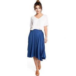 Spódnica rozkloszowana z gumką - niebieska. Niebieskie spódniczki damskie BE, s, w paski, z elastanu, eleganckie, midi, rozkloszowane. Za 139,00 zł.