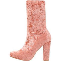 Buty zimowe damskie: Glamorous Kozaki na obcasie rose gold