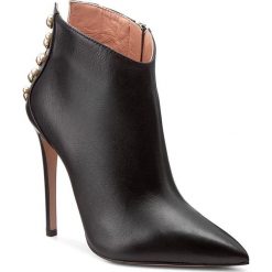 Botki ELISABETTA FRANCHI - SA-57L-77E2-V467 Nero 110. Czarne buty zimowe damskie marki Elisabetta Franchi, ze skóry. W wyprzedaży za 1399,00 zł.