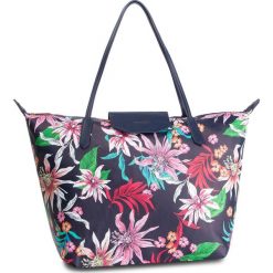 Torebka MONNARI - BAG1760-M13 Granatowy. Niebieskie torebki klasyczne damskie marki Monnari, bez wzorów, ze skóry ekologicznej, klasyczne, bez dodatków. W wyprzedaży za 159,00 zł.