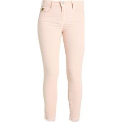 Jeansy damskie: LOIS Jeans CORDOBA Spodnie materiałowe rose quartz