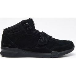 Buty sportowe RONIN - Czarny. Czarne halówki męskie Cropp. Za 229,99 zł.