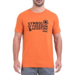 T-shirt w kolorze pomarańczowym. Pomarańczowe t-shirty męskie Jeep, s, z nadrukiem, z okrągłym kołnierzem. W wyprzedaży za 54,95 zł.
