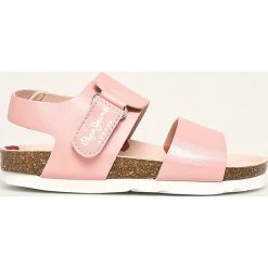 Pepe Jeans - Sandały dziecięce Bio Iris. Różowe sandały dziewczęce Pepe Jeans, z jeansu, bez zapięcia. Za 199,90 zł.