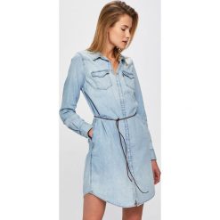 Levi's - Sukienka. Niebieskie sukienki damskie Levi's®, na co dzień, s, w paski, z bawełny, casualowe, bez kołnierzyka, z długim rękawem, długie, mini, proste. W wyprzedaży za 199,90 zł.