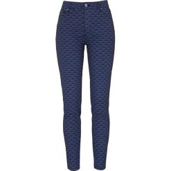 Cellbes Dżinsy czarny we wzory female czarny/ze wzorem 58. Czarne jeansy damskie Cellbes. W wyprzedaży za 159,00 zł.