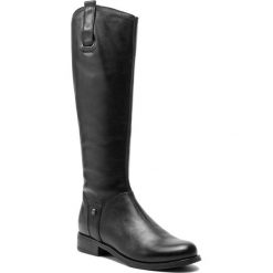 Kozaki LASOCKI DESA-11. Kozaki damskie Lasocki, bez obcasa, bez zapięcia. Za 349,99 zł.