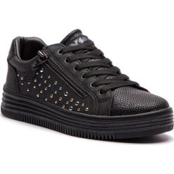 Sneakersy XTI - 48553 Czarny. Czarne półbuty damskie Xti, na co dzień, bez wzorów, ze skóry ekologicznej, bez obcasa, na płaskiej podeszwie, bez zapięcia. W wyprzedaży za 159,00 zł.