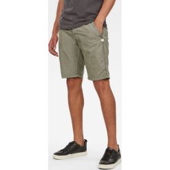 G-Star Raw - Szorty. Zielone spodenki i szorty męskie G-Star RAW, bez wzorów, z bawełny, retro. Za 369,90 zł.
