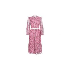 Sukienki długie MICHAEL Michael Kors ENCHANTED BLOOM DRESS. Różowe sukienki damskie MICHAEL Michael Kors, bez wzorów, bez kołnierzyka, bez rękawów, długie. Za 617,40 zł.