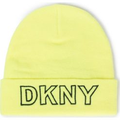 Czapka DKNY - D31253 Ochre. Żółte czapki damskie DKNY, bez wzorów, z materiału. Za 159,00 zł.