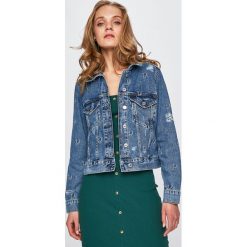 Guess Jeans - Kurtka Leda. Niebieskie kurtki damskie marki Guess Jeans, s, z haftami, z bawełny. Za 589,90 zł.