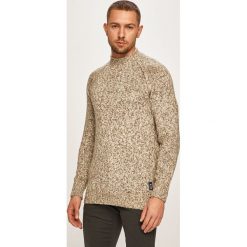 Jack & Jones - Sweter. Pomarańczowe swetry męskie Jack & Jones, s, bez wzorów, z bawełny, z golfem, bez kaptura. Za 219,90 zł.