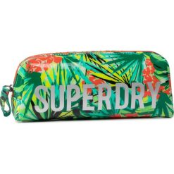 Piórnik SUPERDRY - Jelly Pencil Case W9810025A Green Tropical. Zielone portfele damskie Superdry, bez wzorów, z tworzywa sztucznego. W wyprzedaży za 79,00 zł.