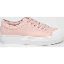 Vero Moda - Tenisówki. Różowe trampki i tenisówki damskie Vero Moda, bez wzorów, ze skóry, na sznurówki. W wyprzedaży za 79,90 zł.