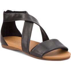 Sandały KAZAR - Zoe 32352-01-00 Black. Czarne klapki damskie Kazar, w paski, ze skóry, na wysokim obcasie. W wyprzedaży za 259,00 zł.