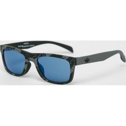 Adidas Originals - Okulary AOR005. Szare okulary przeciwsłoneczne męskie adidas Originals, z materiału, prostokątne. W wyprzedaży za 159,90 zł.