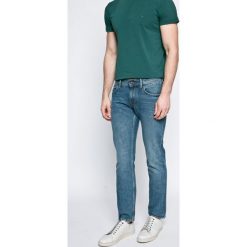 Tommy Hilfiger - Jeansy Denton. Niebieskie jeansy męskie TOMMY HILFIGER, bez wzorów, z obniżonym stanem. W wyprzedaży za 299,90 zł.