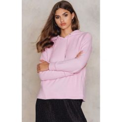 Samsoe & Samsoe Bluza z kapturem Foxx - Pink. Różowe bluzy damskie Samsøe & Samsøe, bez wzorów, z bawełny, z długim rękawem, długie, z kapturem. W wyprzedaży za 158,08 zł.