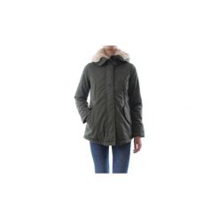 Kurtki ocieplane Woolrich WYCPS0530 F-SHORT. Zielone kurtki damskie Woolrich, xs, bez wzorów, bez kaptura. Za 865,31 zł.
