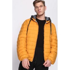 Camelowa Kurtka Unavailable. Brązowe kurtki męskie bomber Born2be, na jesień, m. Za 159,99 zł.