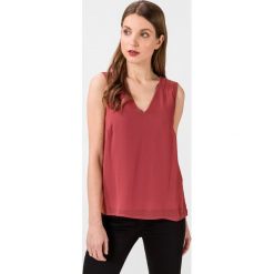 Vero Moda Julian Top Czerwony. Czerwone podkoszulki damskie Vero Moda, l, bez wzorów, z poliesteru, bez rękawów. Za 109,95 zł.