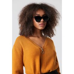 Le Specs Okulary przeciwsłoneczne Halfmoon Magic - Black. Czarne okulary przeciwsłoneczne damskie marki Le Specs. Za 222,95 zł.