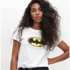 T-shirt Batman -. T-shirty damskie Reserved, s, z motywem z bajki, bez kołnierzyka. Za 39,99 zł.
