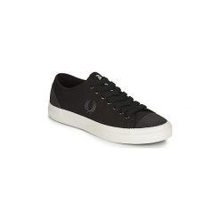 Buty Fred Perry HUGHES LOW CANVAS. Czarne trampki męskie Fred Perry, bez wzorów, bez zapięcia. Za 449,00 zł.