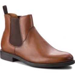 Sztyblety VAGABOND - Salvatore 4464-001-27 Cognac. Pomarańczowe sztyblety męskie Vagabond, ze skóry, bez zapięcia. W wyprzedaży za 419,00 zł.